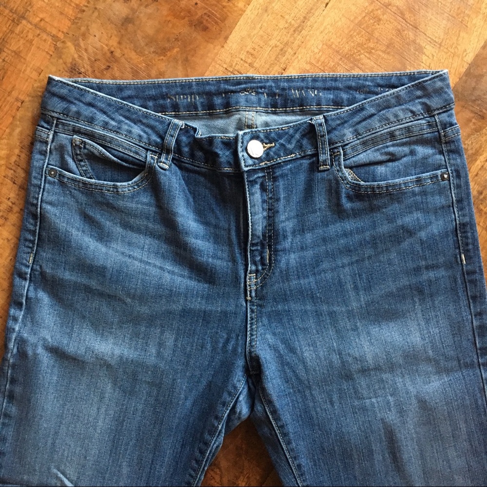 Cuffed Jean Capri - Picture 3 of 6